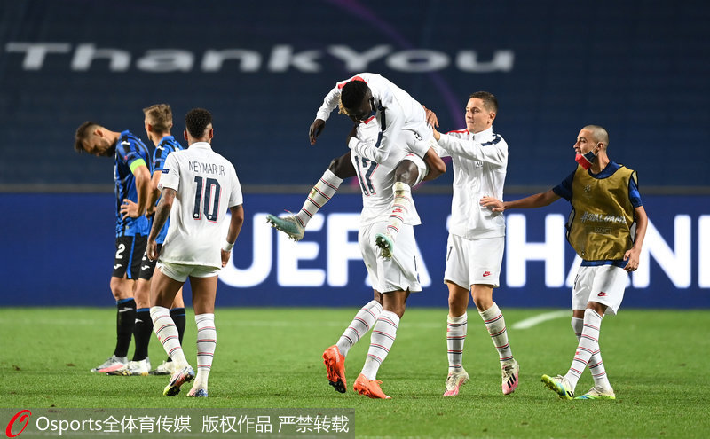  巴黎圣日耳曼逆转绝杀登顶积分榜  